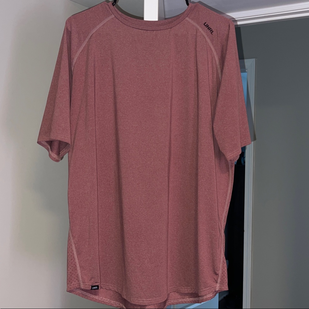 UNRL Heather Red Athletic T-Shirt